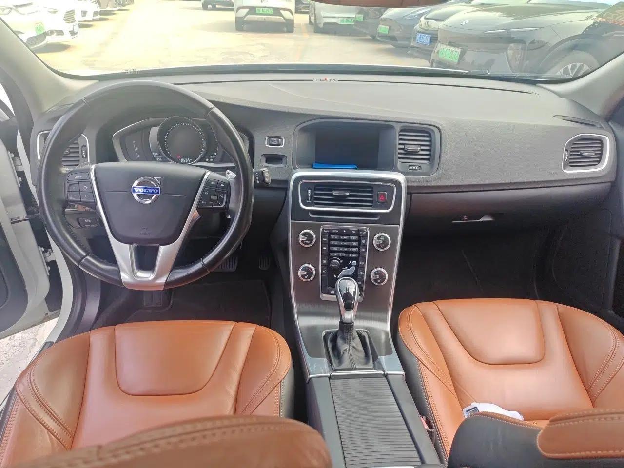 Volvo V60 2014 Restyled T5 Zhiya Edition — миниатюра 10