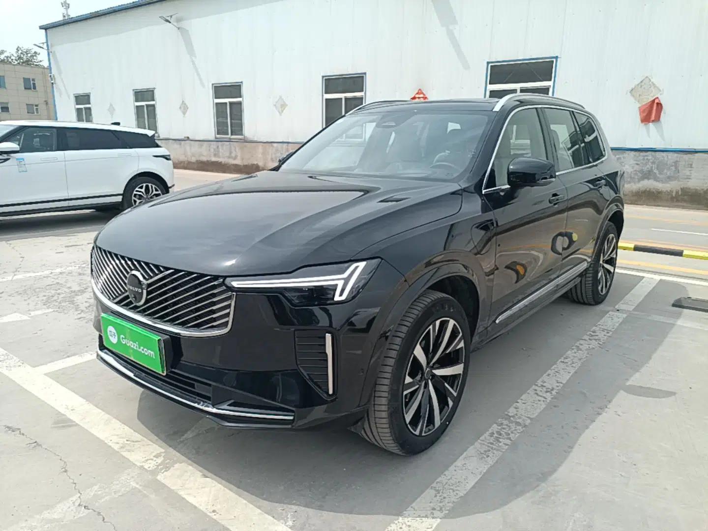 Volvo XC90 New Energy 2025 T8 Luxury Prestige 7-Seater — миниатюра 1