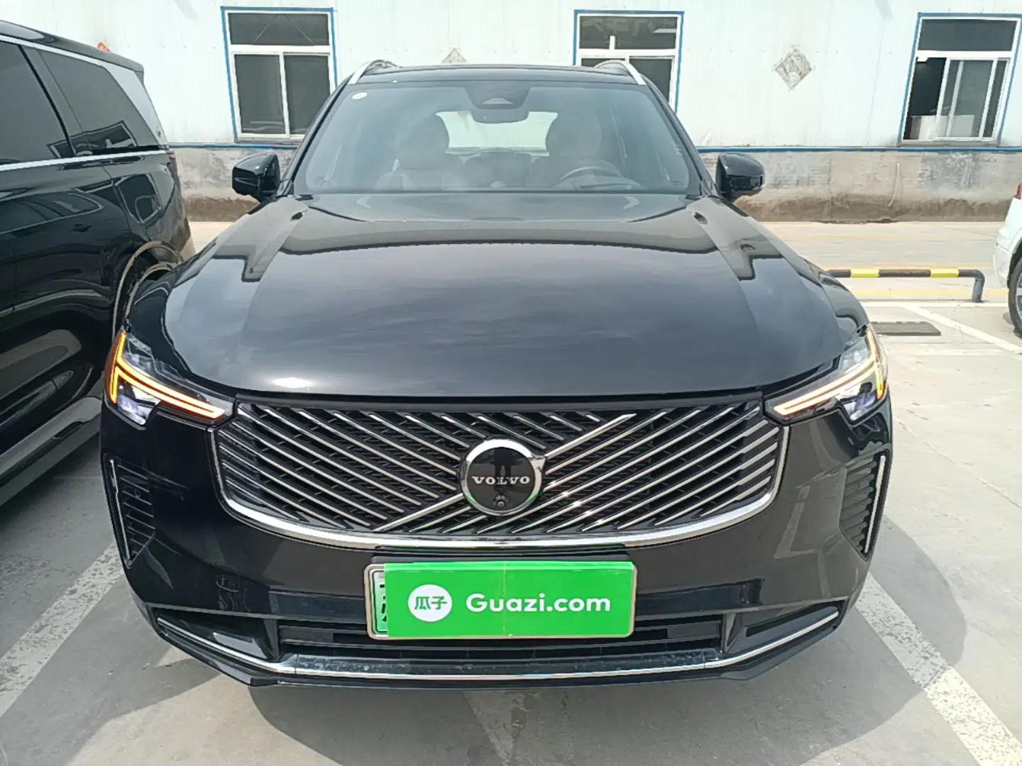 Volvo XC90 New Energy 2025 T8 Luxury Prestige 7-Seater — миниатюра 2
