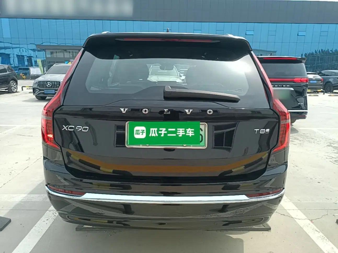 Volvo XC90 New Energy 2025 T8 Luxury Prestige 7-Seater — миниатюра 3