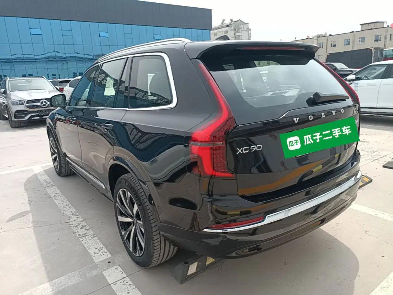 Volvo XC90 New Energy 2025 T8 Luxury Prestige 7-Seater — миниатюра 7