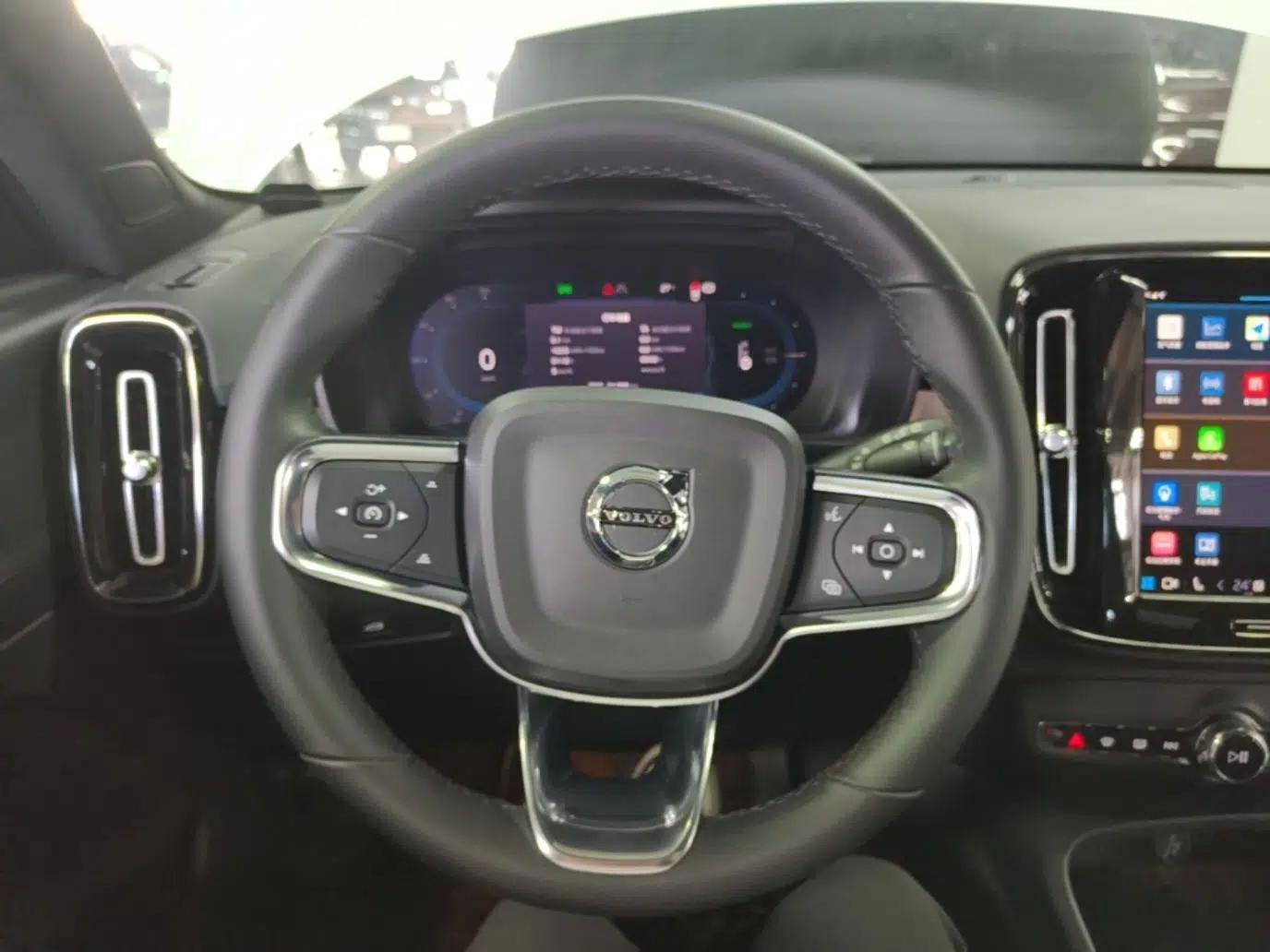 Volvo XC40 New Energy 2023 Long-Range Version — миниатюра 14