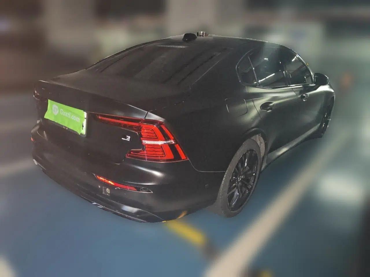 Volvo S60 New Energy 2024 T8 All-Wheel Drive Long-Range Luxury Midnight Black Edition — миниатюра 6