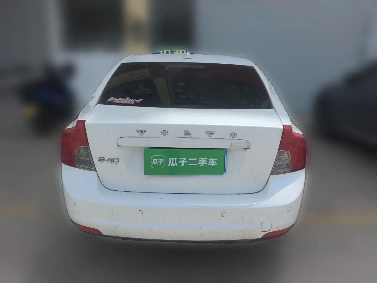 Volvo S40 2011 2.0L Automatic ZhiShang Edition — миниатюра 5