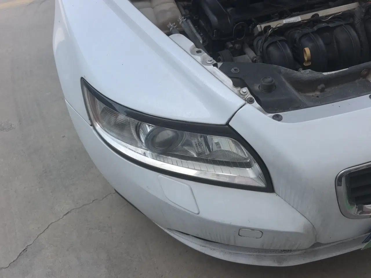 Volvo S40 2011 2.0L Automatic ZhiShang Edition — миниатюра 7