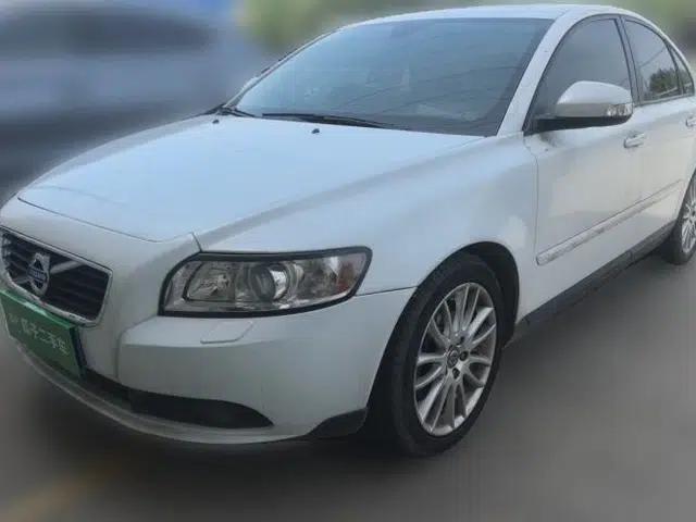 Volvo S40 2011 2.0L Automatic ZhiShang Edition