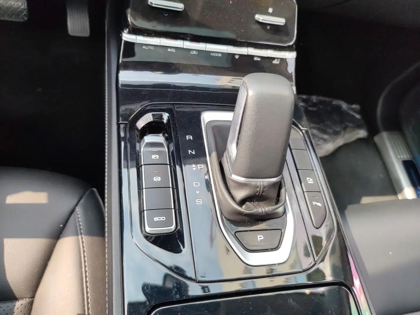 Wuling Victory 2020 1.5T CVT Flagship Edition — миниатюра 17