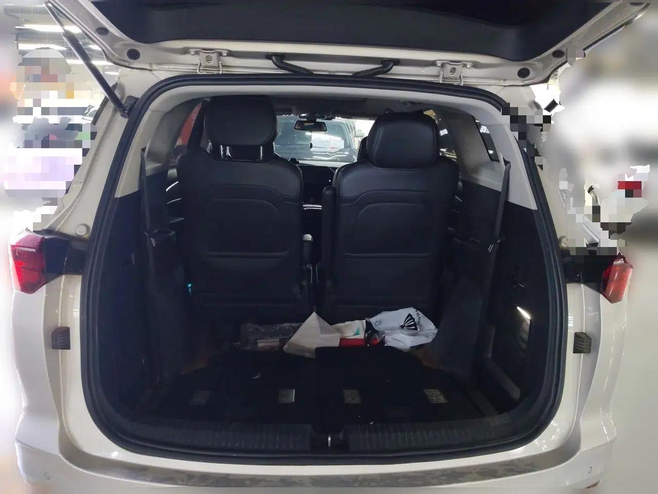 Wuling Victory 2020 1.5T CVT Flagship First-Class Model — миниатюра 20