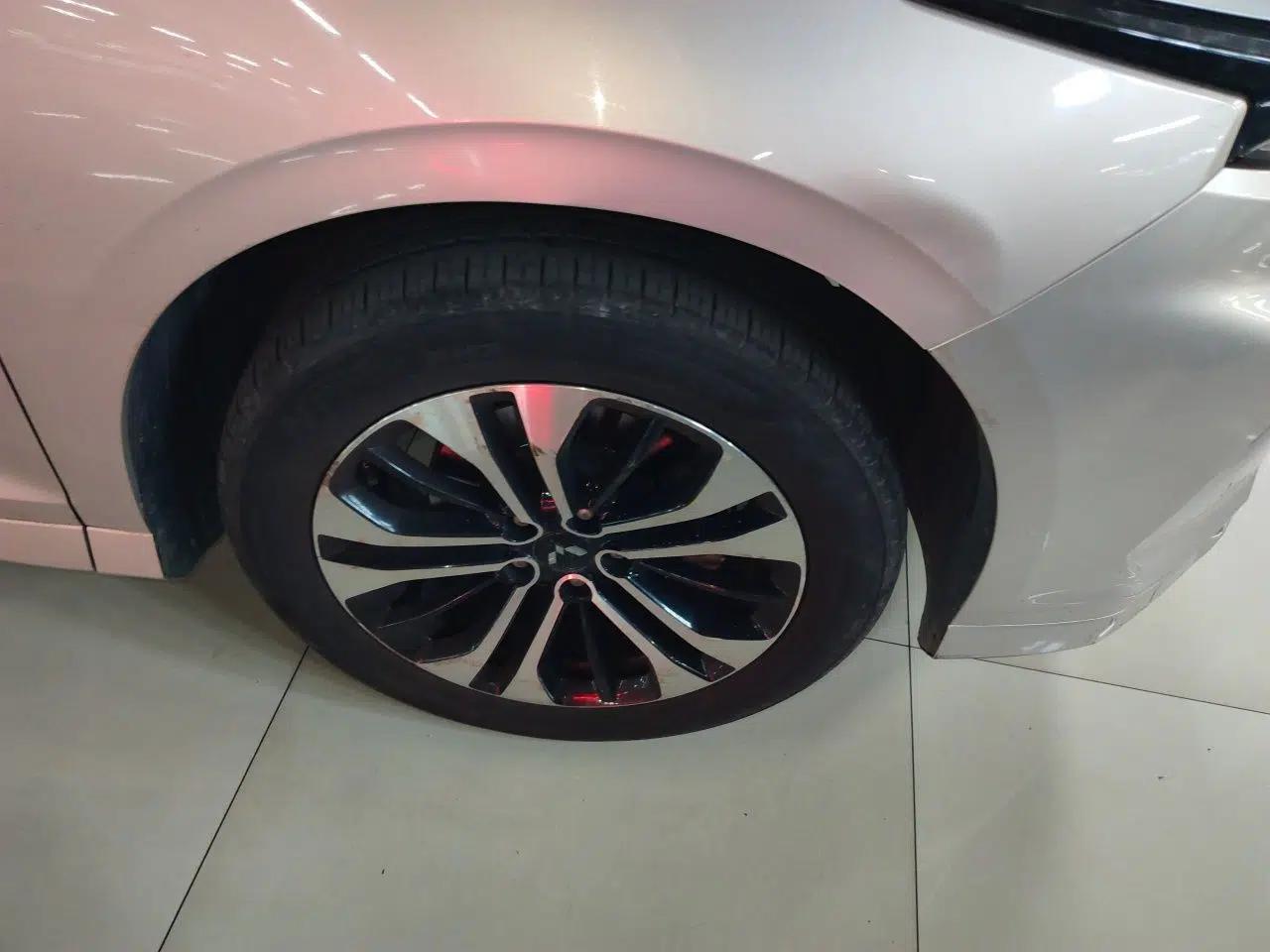 Wuling Victory 2020 1.5T CVT Flagship First-Class Model — миниатюра 8