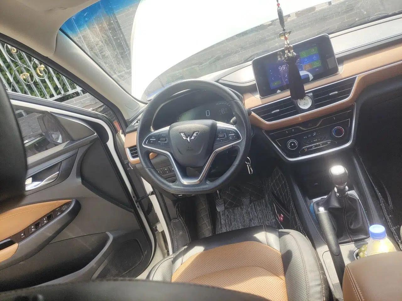 Wuling Hongguang S3 2018 1.5L Manual Luxury Model China V Standard — миниатюра 11