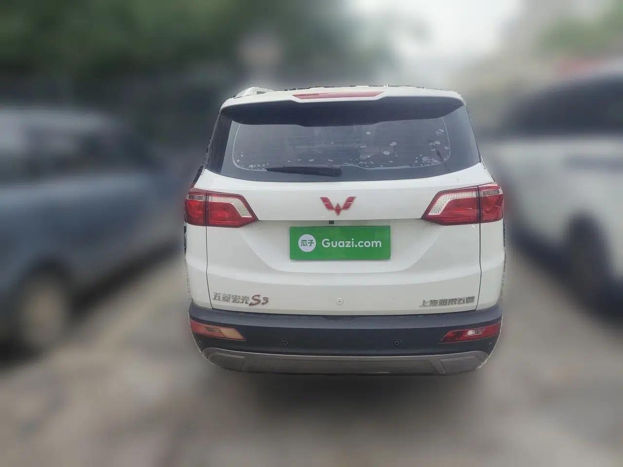 Wuling Hongguang S3 2018 1.5L Manual Luxury Model China V Standard — миниатюра 5