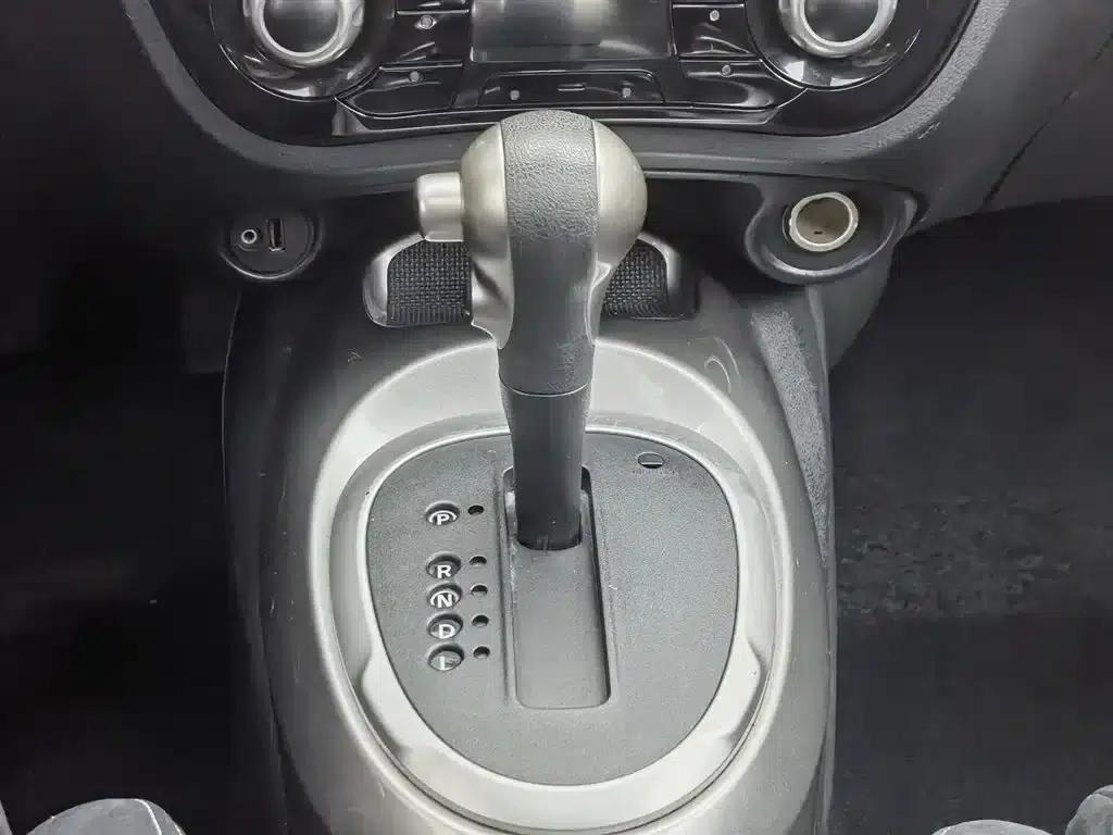 Infiniti ESQ 2014 1.6L Sporty Edition — миниатюра 13