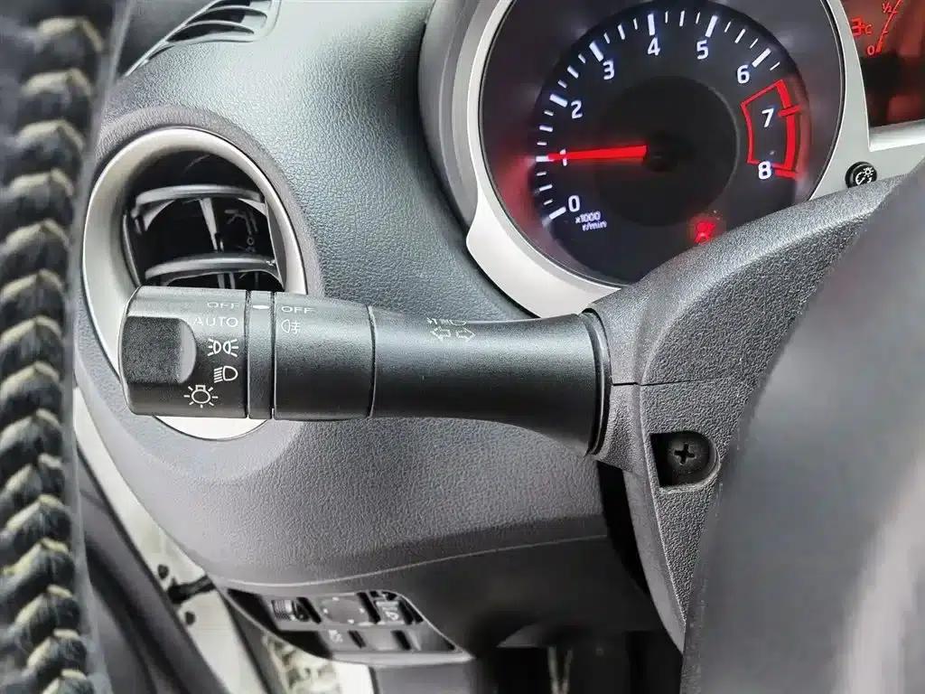 Infiniti ESQ 2014 1.6L Sporty Edition — миниатюра 21