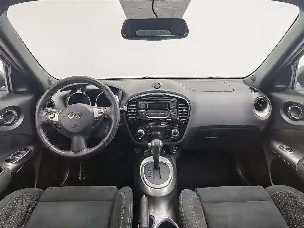 Infiniti ESQ 2014 1.6L Sporty Edition — миниатюра 5