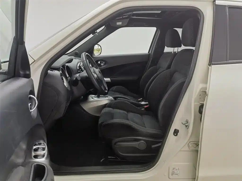 Infiniti ESQ 2014 1.6L Sporty Edition — миниатюра 10