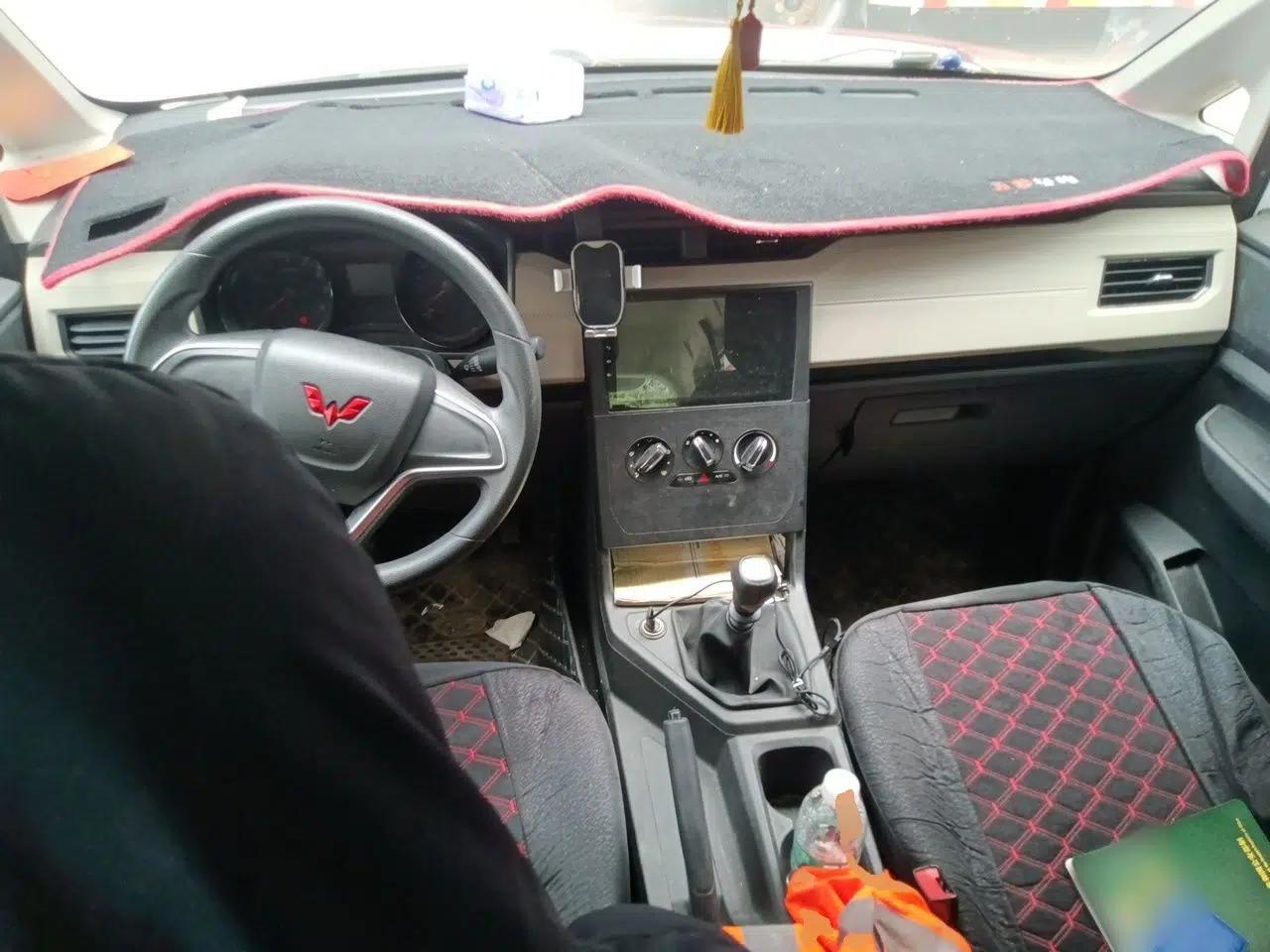 Wuling Zhengcheng 2021 1.5T Manual Comfort Version — миниатюра 10