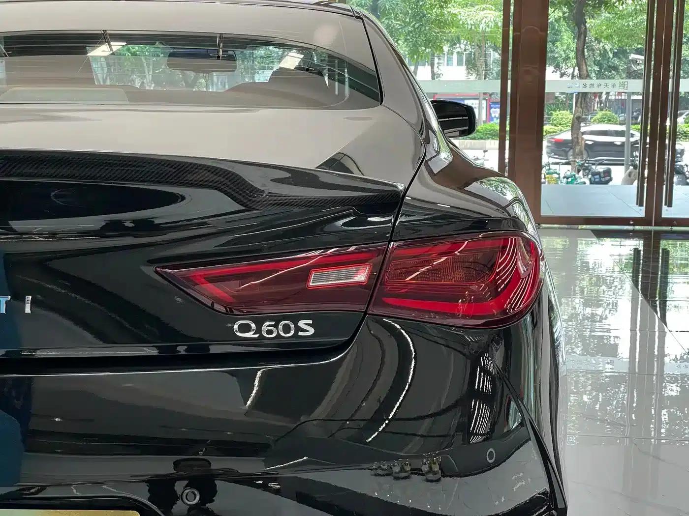 Infiniti Q60 2019 S 2.0T Luxury Sport Edition — миниатюра 18