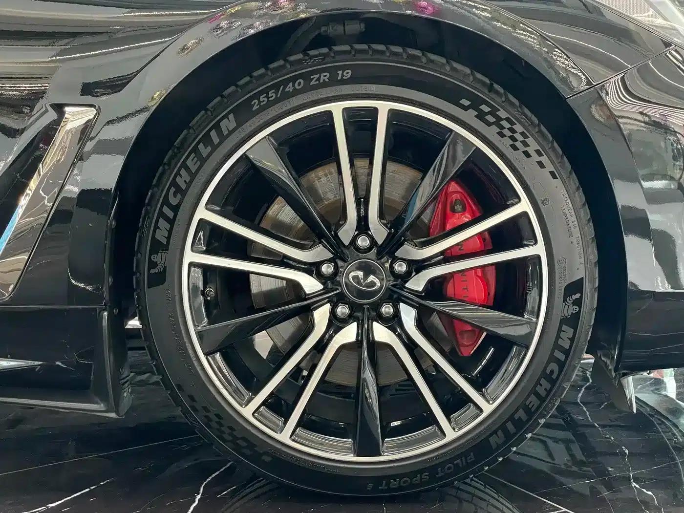 Infiniti Q60 2019 S 2.0T Luxury Sport Edition — миниатюра 4