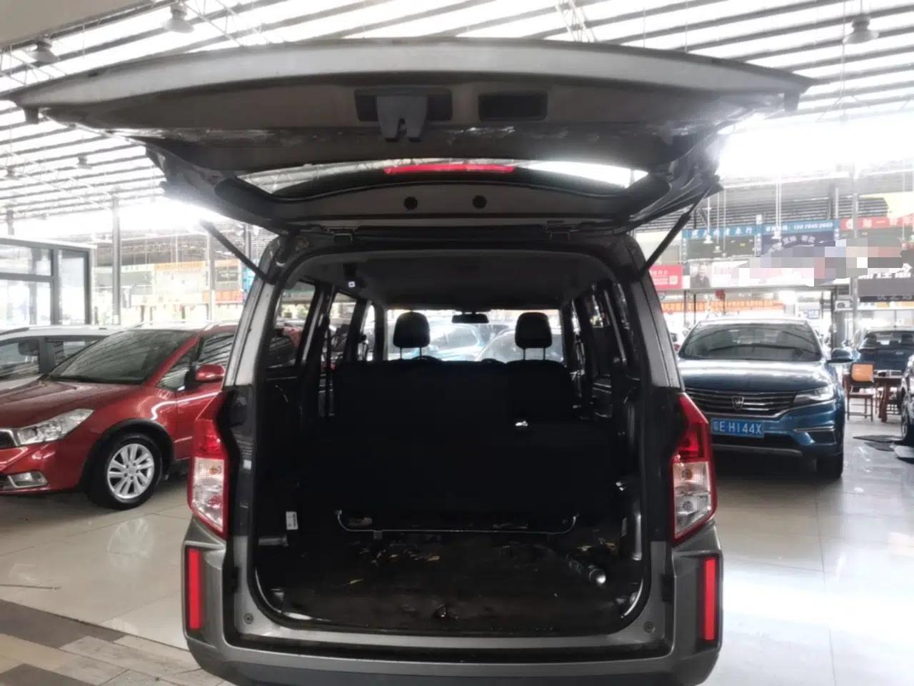 Wuling Hongguang PLUS 2020 1.5L Manual Standard Edition 7-Seater — миниатюра 21