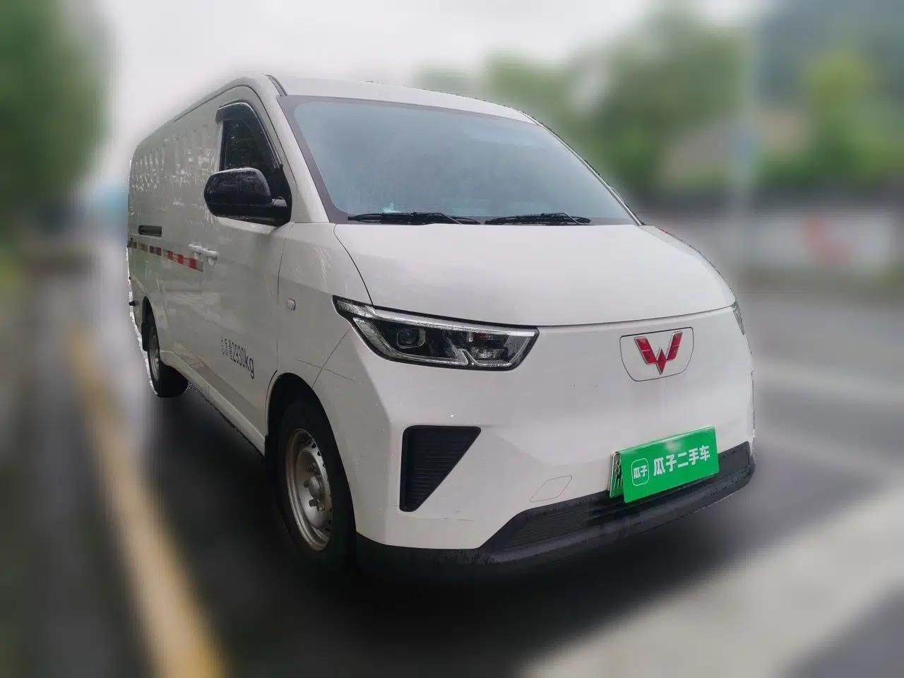 Wuling Yangguang 2024 300km Range Practical Window-Sealed Version 60kW — миниатюра 3