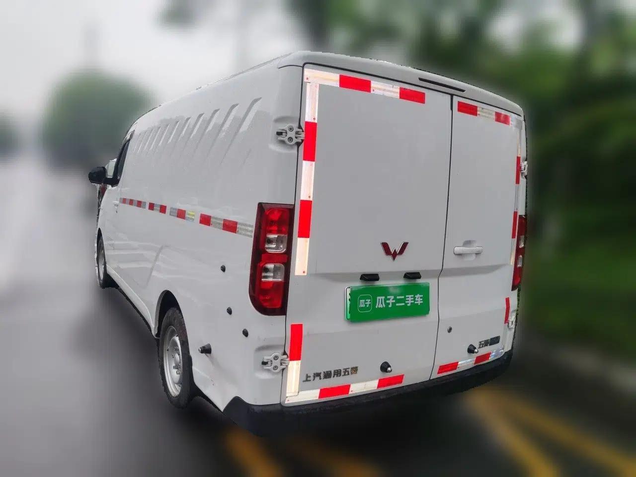 Wuling Yangguang 2024 300km Range Practical Window-Sealed Version 60kW — миниатюра 4