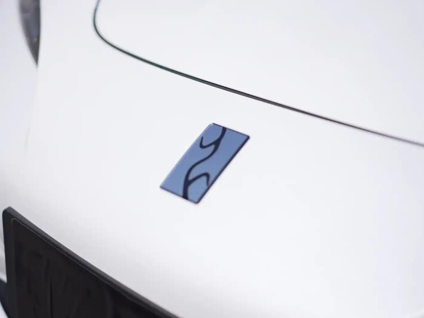 Looking up at the U7 2025 EV five-seater luxury edition — миниатюра 2