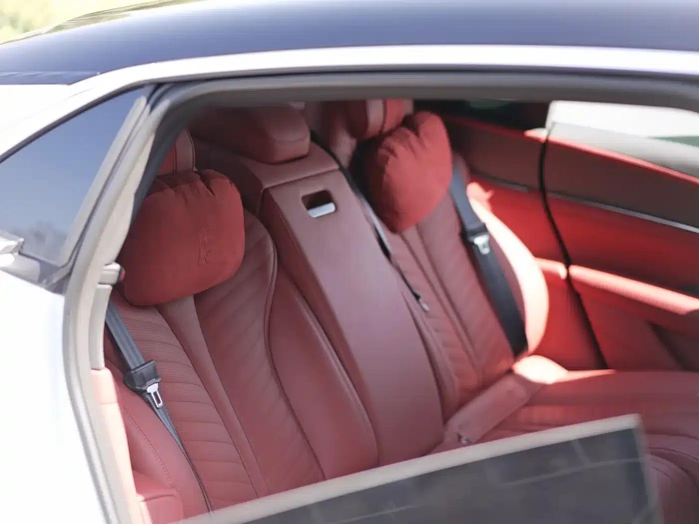 Looking up at the U7 2025 EV five-seater luxury edition — миниатюра 8
