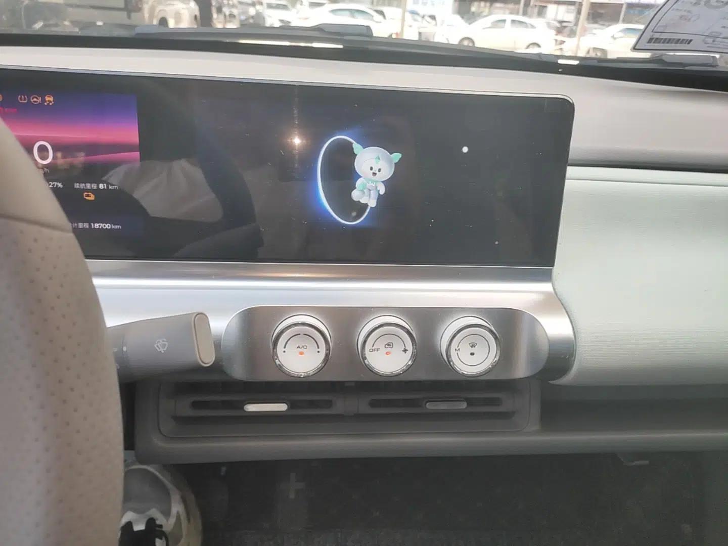 Wuling Air ev 2023 - Four Seats - Advanced Edition — миниатюра 16