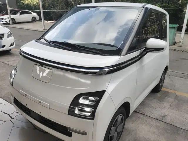 Wuling Air ev 2023 - Four Seats - Advanced Edition