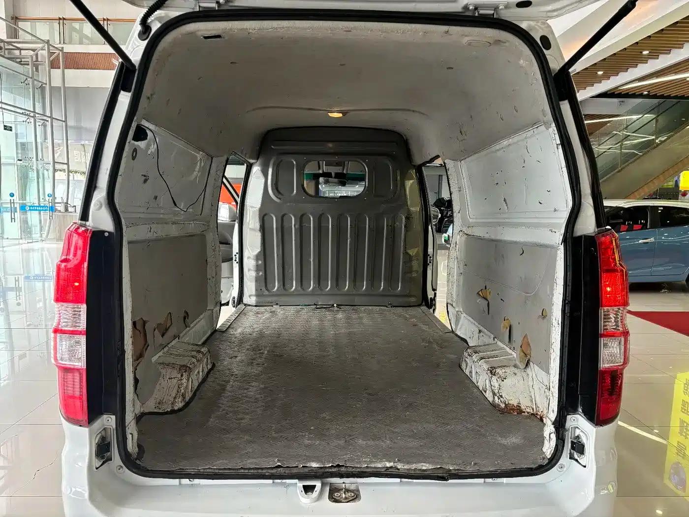 Remote E5 2022 E5L Pure Electric Van - Guoxuan 39.9kWh — миниатюра 11