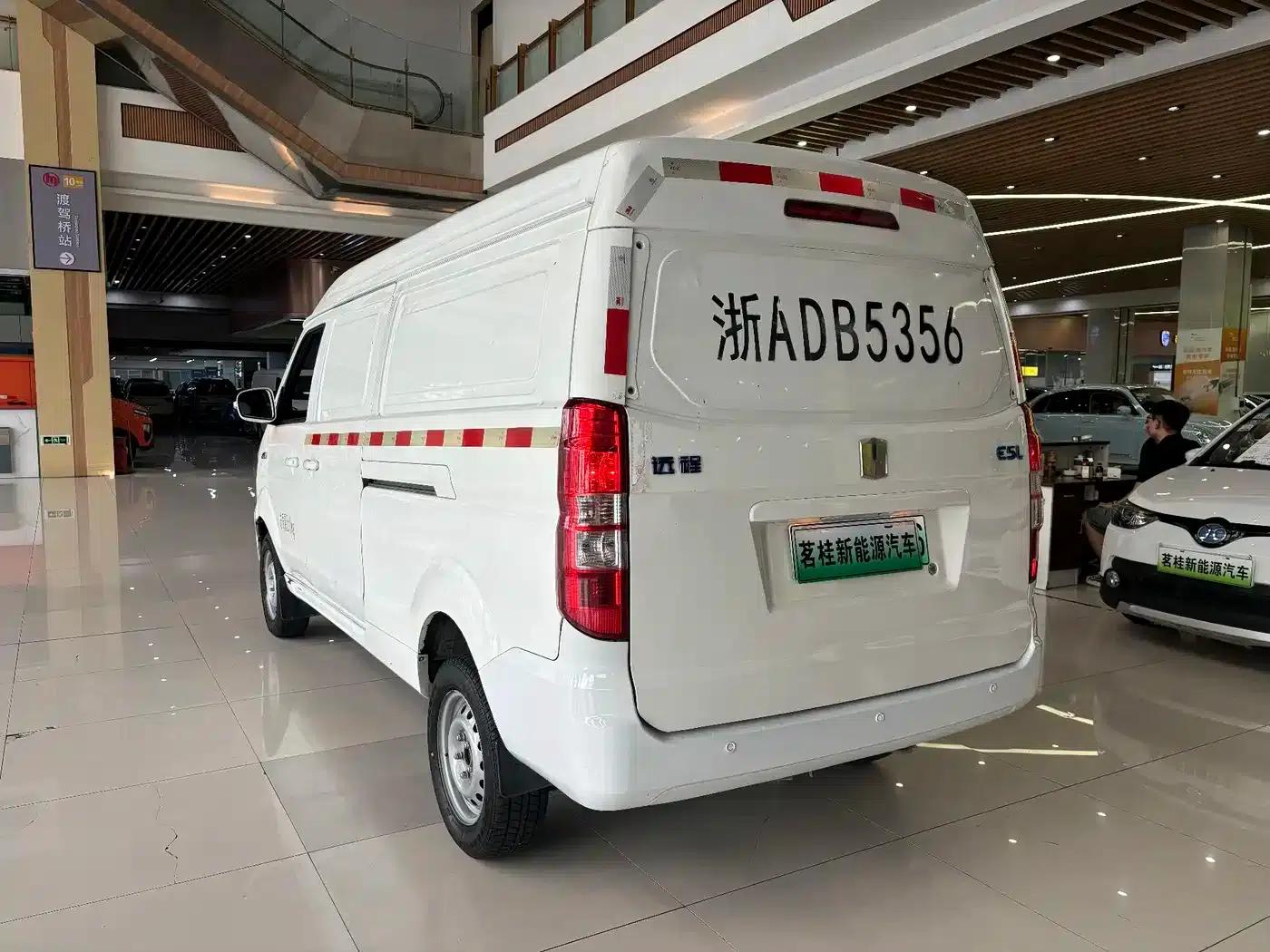 Remote E5 2022 E5L Pure Electric Van - Guoxuan 39.9kWh — миниатюра 4