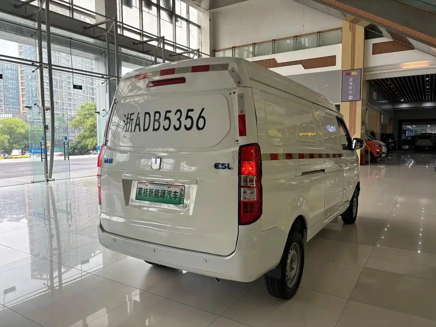 Remote E5 2022 E5L Pure Electric Van - Guoxuan 39.9kWh — миниатюра 6