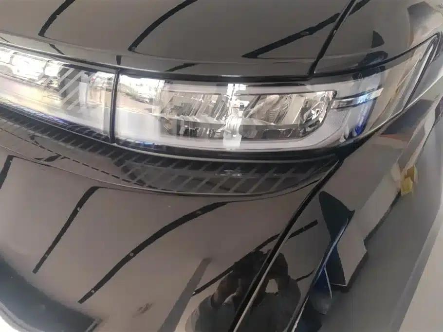 2025 Yuecheng Edition Remote Super VAN (Short Wheelbase, Low Roof) 83kWh — миниатюра 5