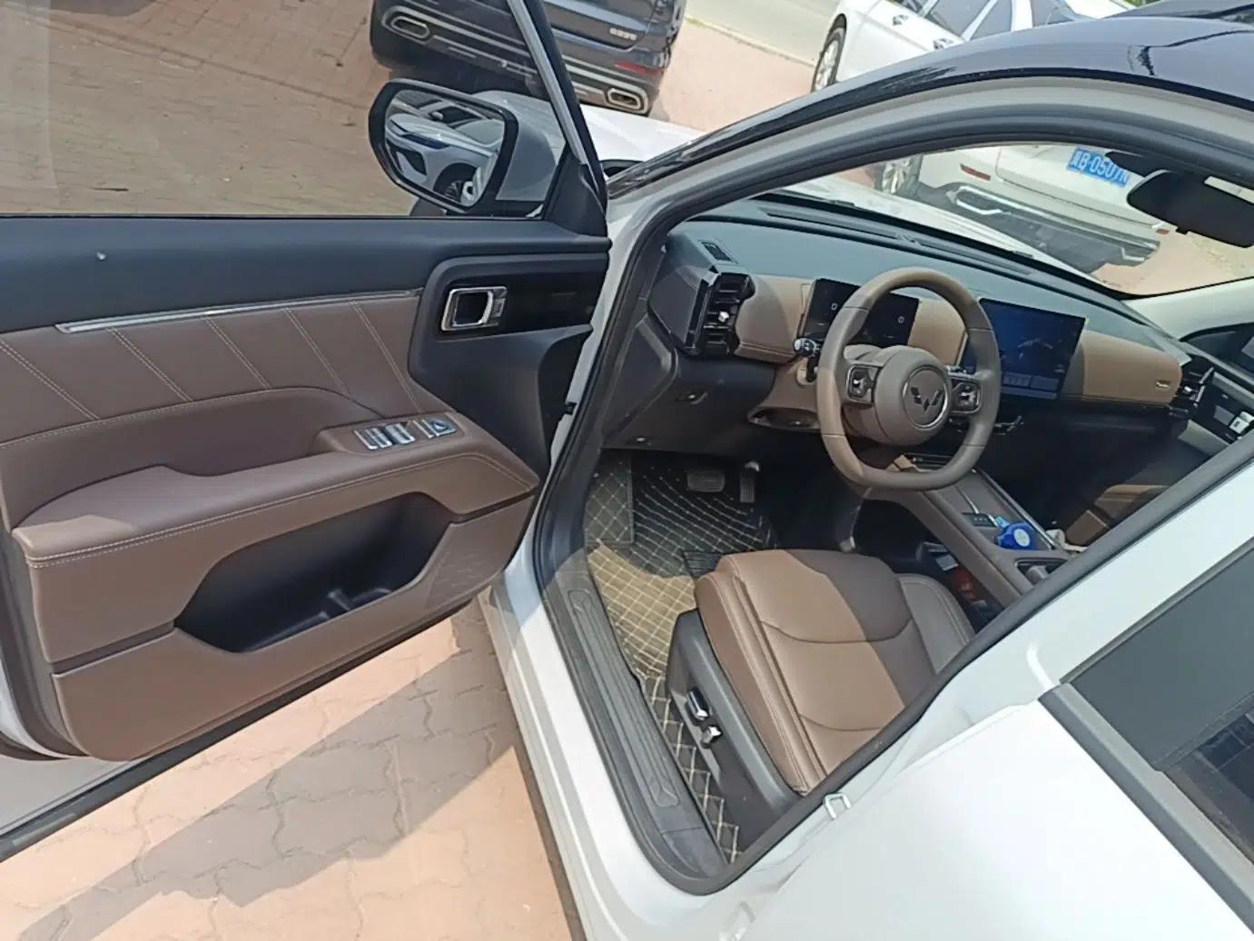 Wuling Xingguang 560 New Energy 2026 Model, Plug-in Hybrid, 125 km, Luxury Version — миниатюра 19
