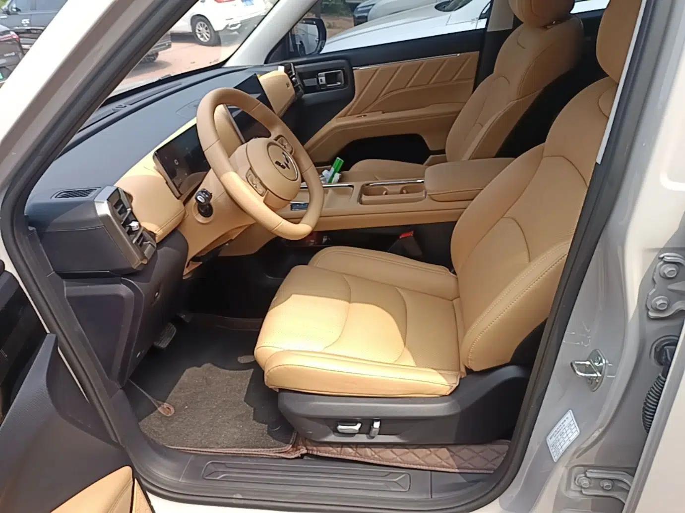 Wuling Xingguang 560 New Energy 2026 Model, Plug-in Hybrid, 125 km, Luxury Version — миниатюра 19