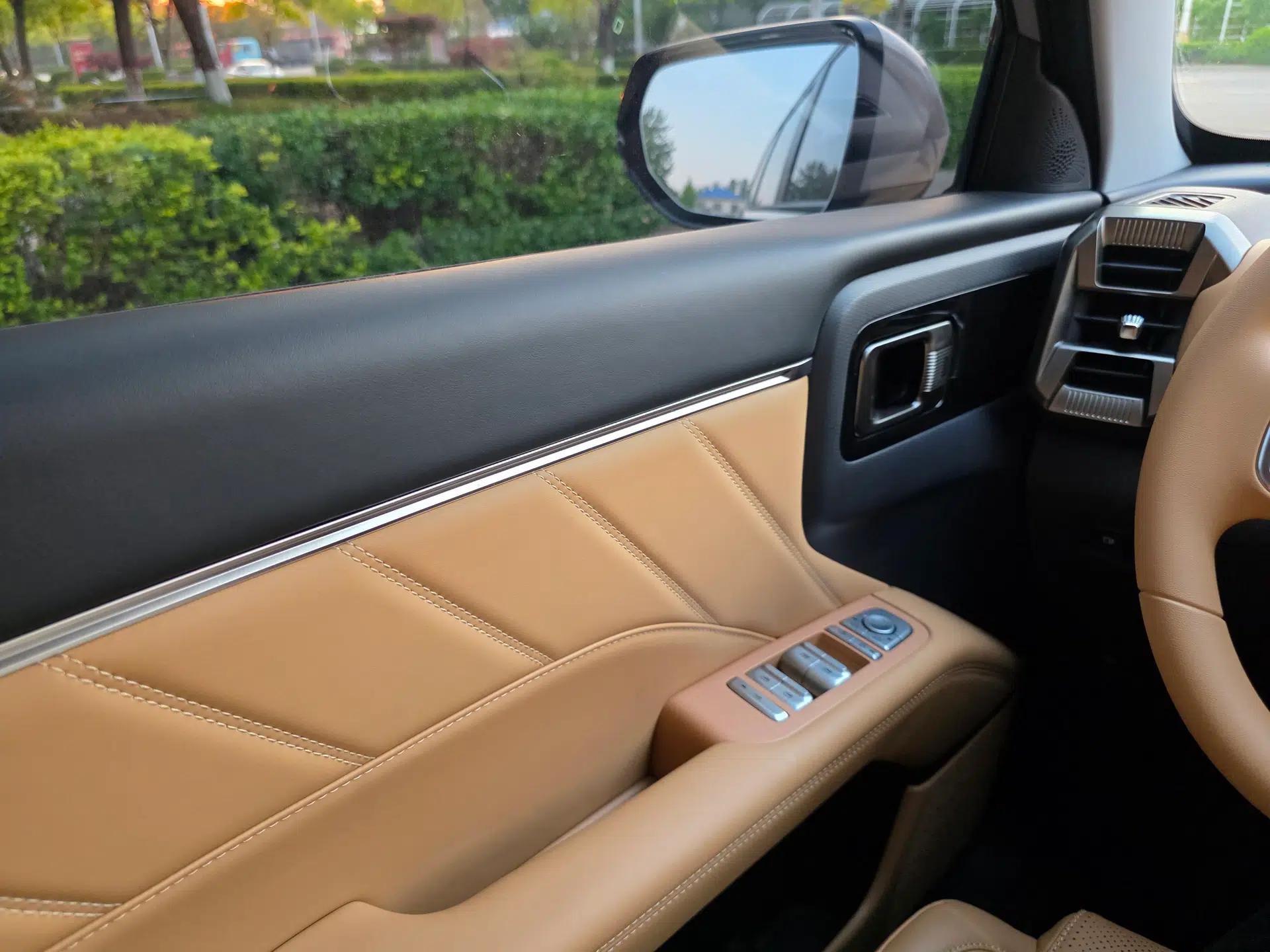 Wuling Xingguang 560 New Energy 2026 Model, Plug-in Hybrid, 125 km, Luxury Version — миниатюра 29