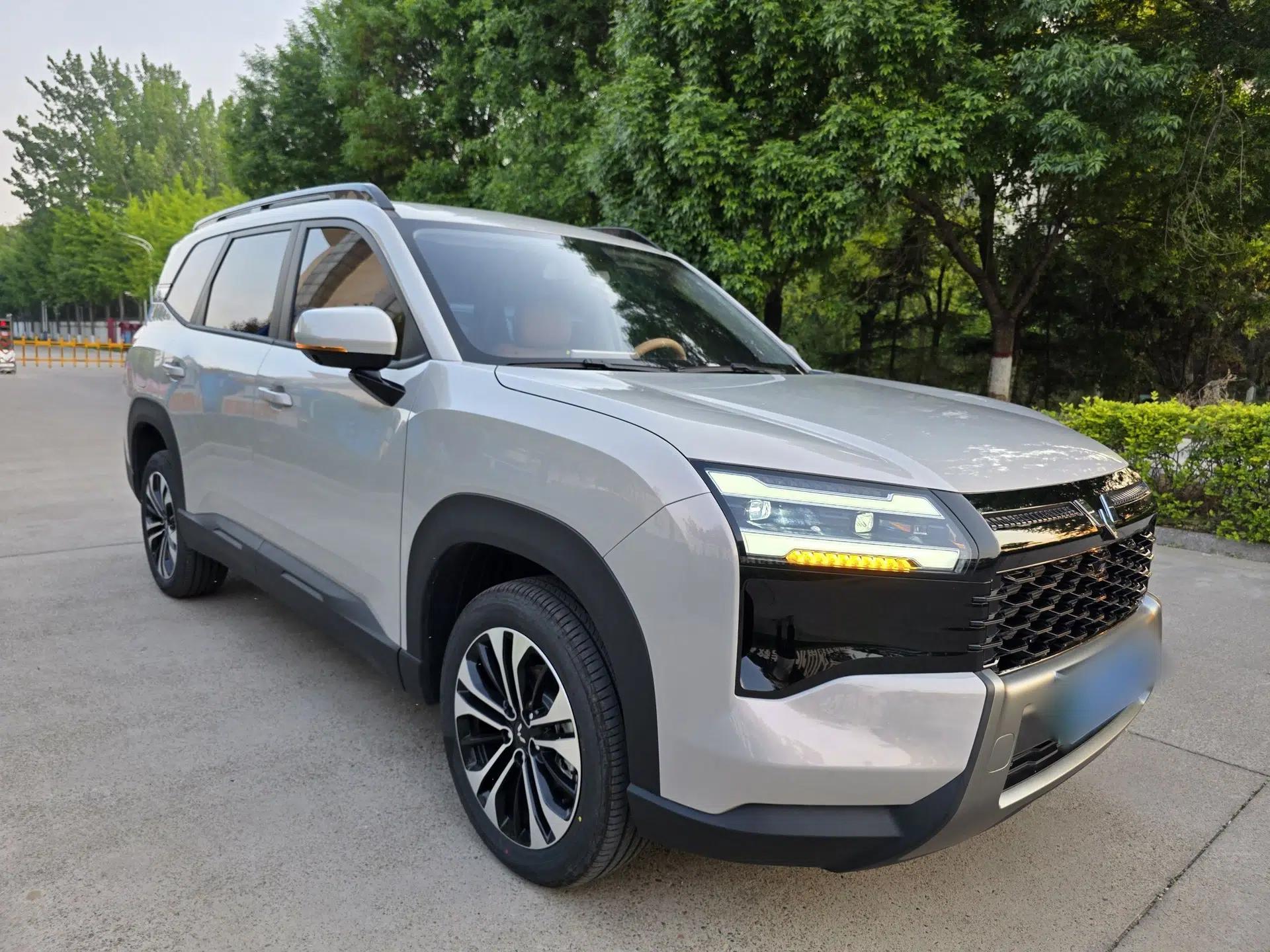 Wuling Xingguang 560 New Energy 2026 Model, Plug-in Hybrid, 125 km, Luxury Version — миниатюра 4
