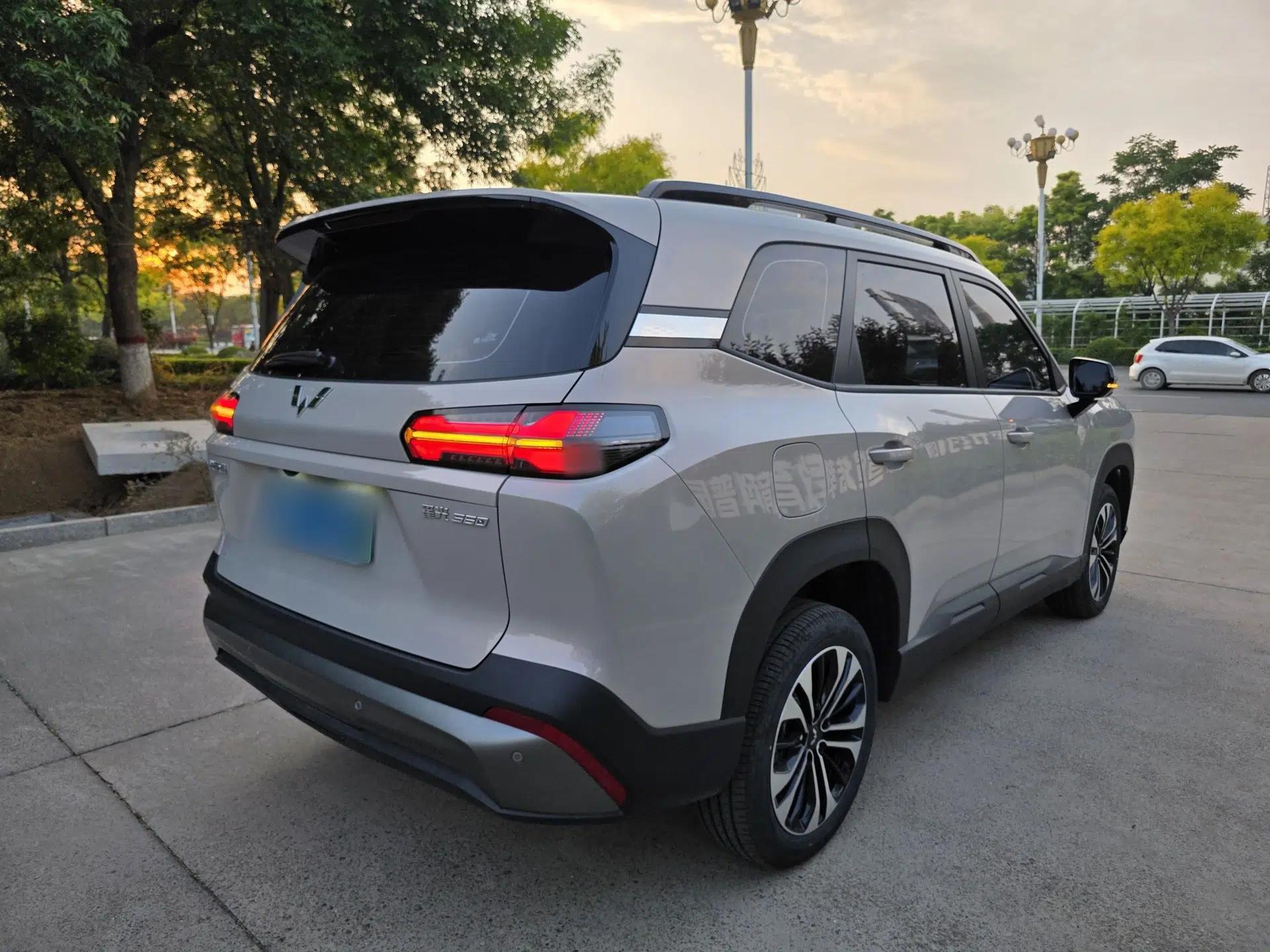 Wuling Xingguang 560 New Energy 2026 Model, Plug-in Hybrid, 125 km, Luxury Version — миниатюра 5