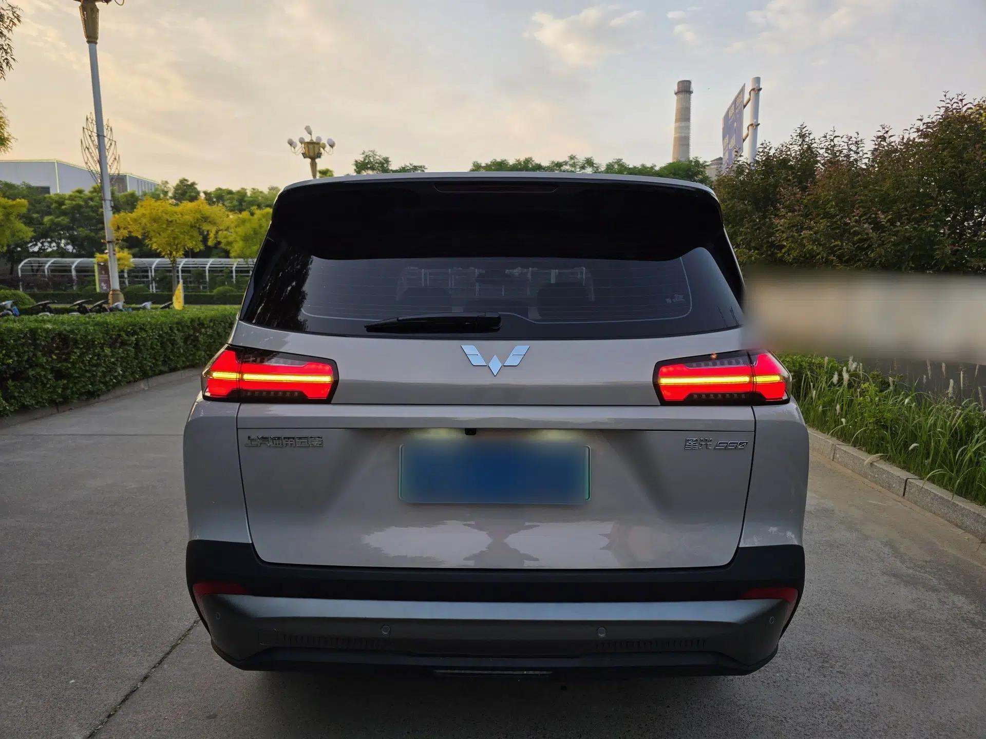 Wuling Xingguang 560 New Energy 2026 Model, Plug-in Hybrid, 125 km, Luxury Version — миниатюра 6