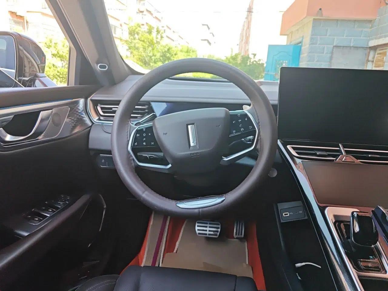 Wey Mocha 2021 2.0T Two-Wheel-Drive Ultra-Strong Version — миниатюра 11