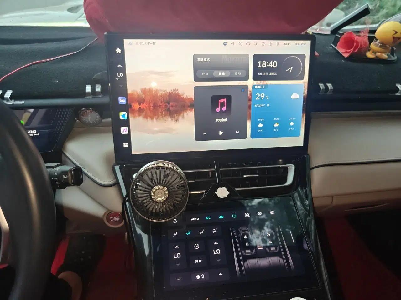 Wey Mocha 2021 2.0T Two-Wheel-Drive Premium Edition — миниатюра 14