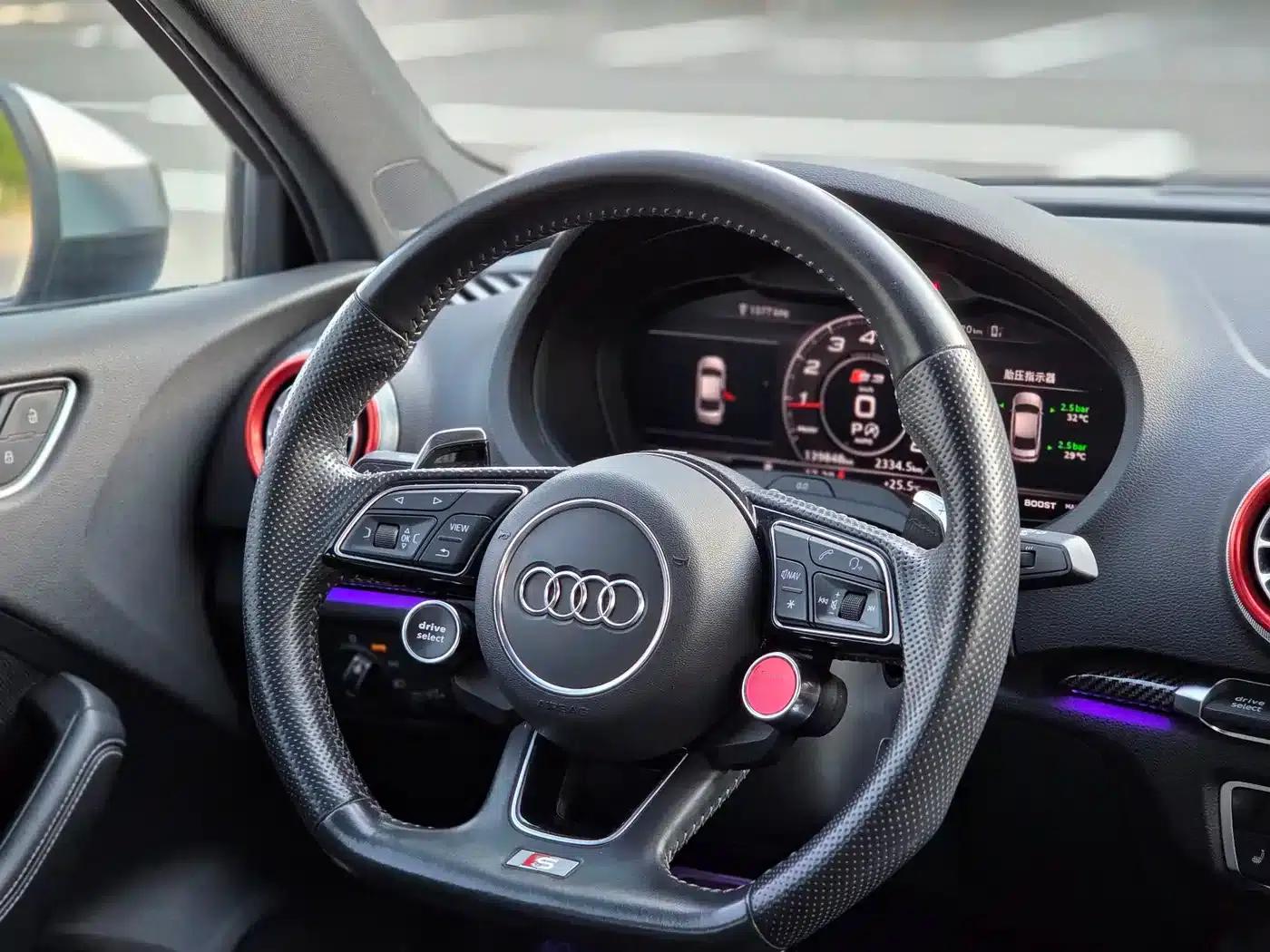 Audi S3 2017 Facelift S3 2.0T Limousine — миниатюра 17
