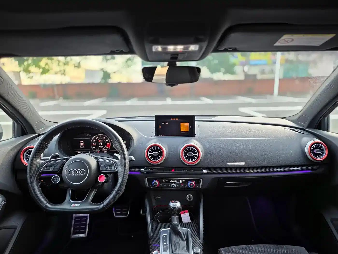 Audi S3 2017 Facelift S3 2.0T Limousine — миниатюра 10