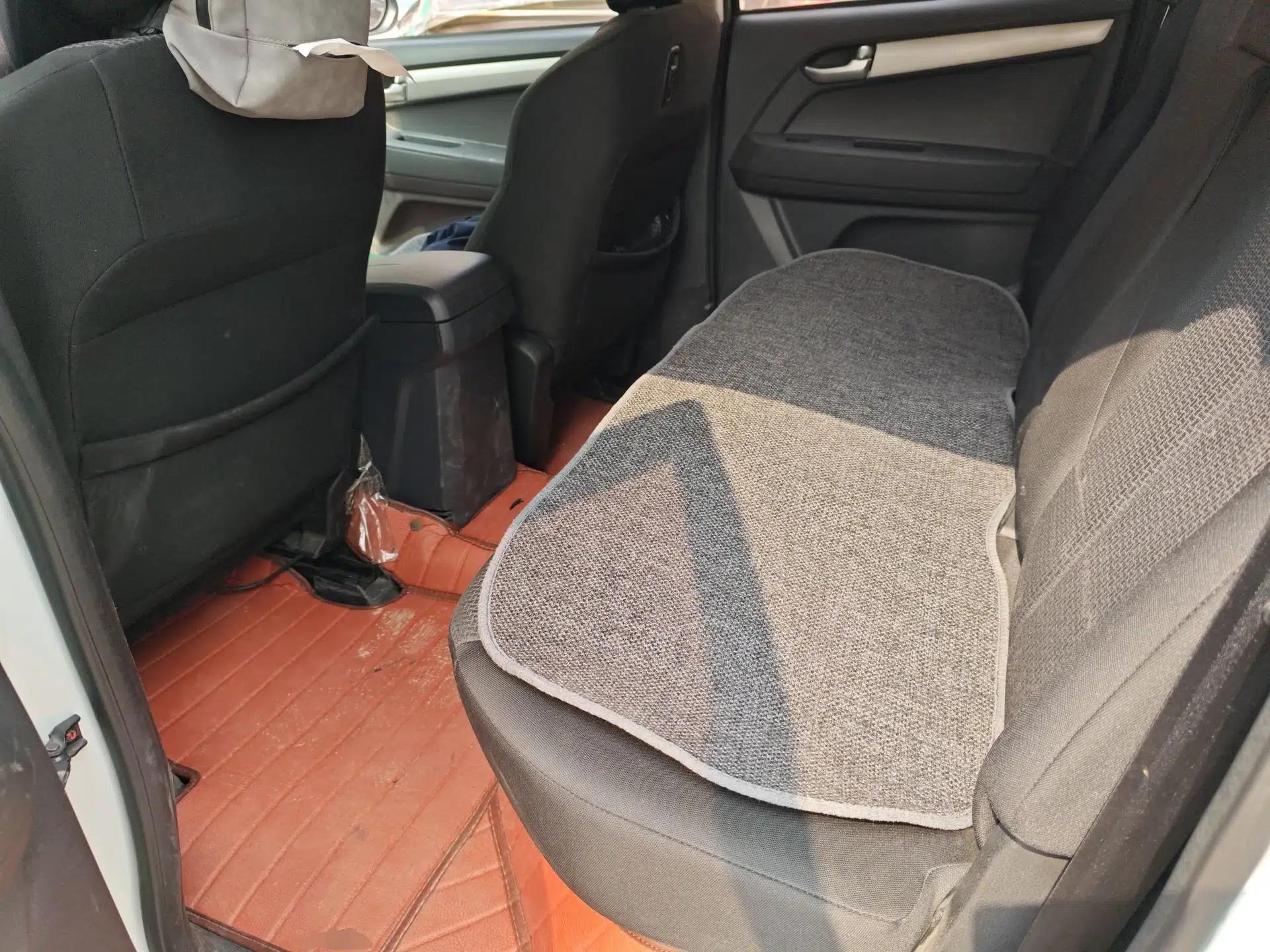 Isuzu D-MAX 2015 2.5T Two-Wheel Drive Automatic High-Performance Elite Version 4JK1 — миниатюра 18