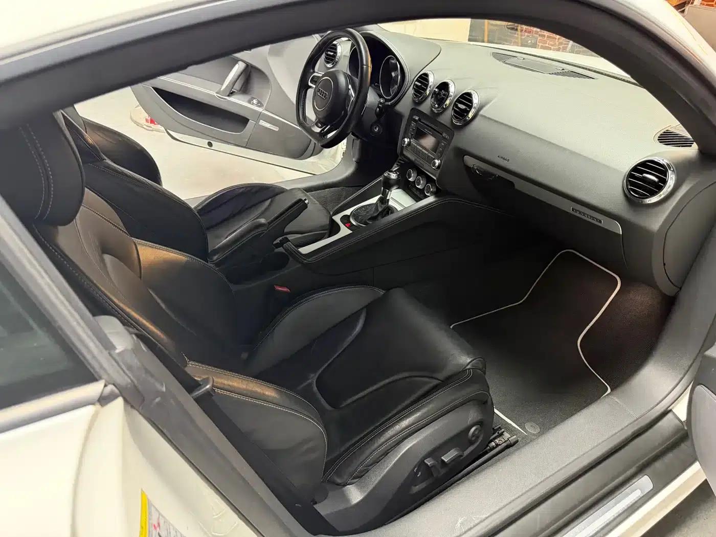 2011 Audi TTS Coupe 2.0TFSI quattro — миниатюра 13