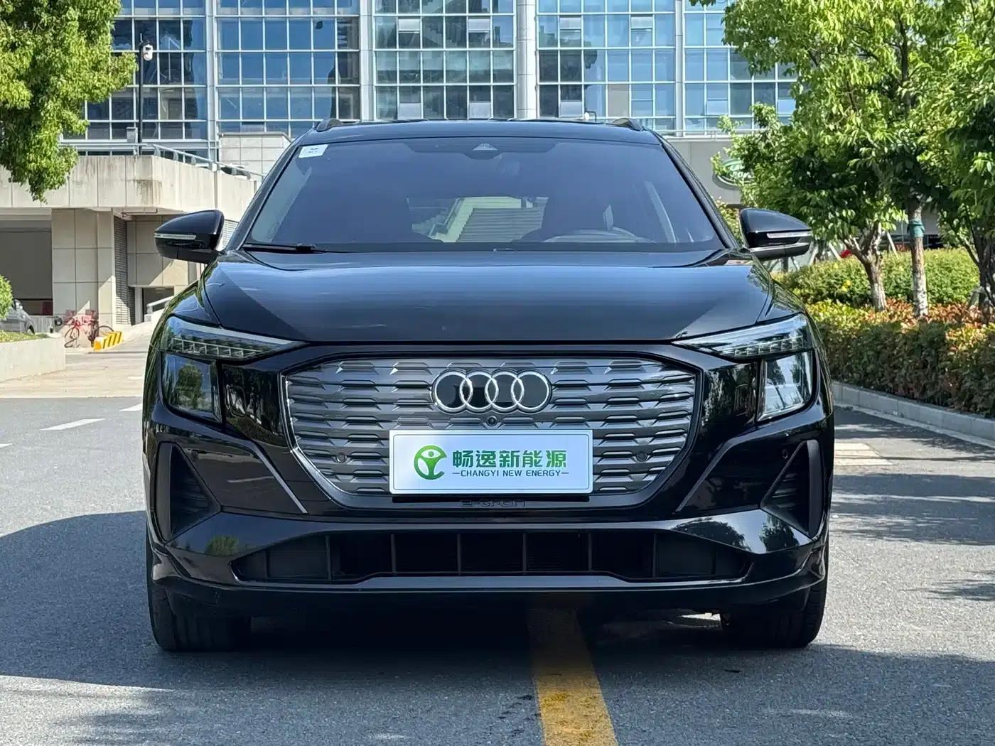 Audi Q5 e-tron 2022 50 e-tron quattro Glory Edition Mech Suit Sun Chaser Edition — миниатюра 2