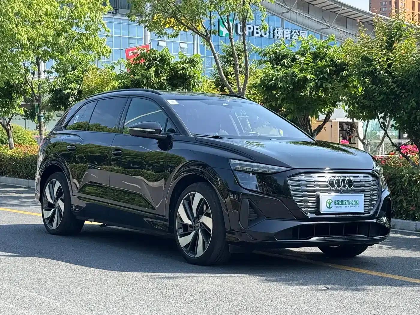 Audi Q5 e-tron 2022 50 e-tron quattro Glory Edition Mech Suit Sun Chaser Edition — миниатюра 3