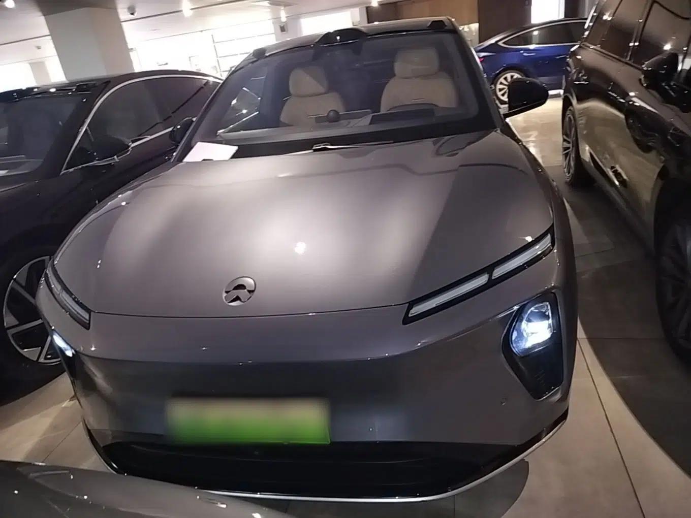 Nio ET9 2025 100kWh Signature Edition — миниатюра 2