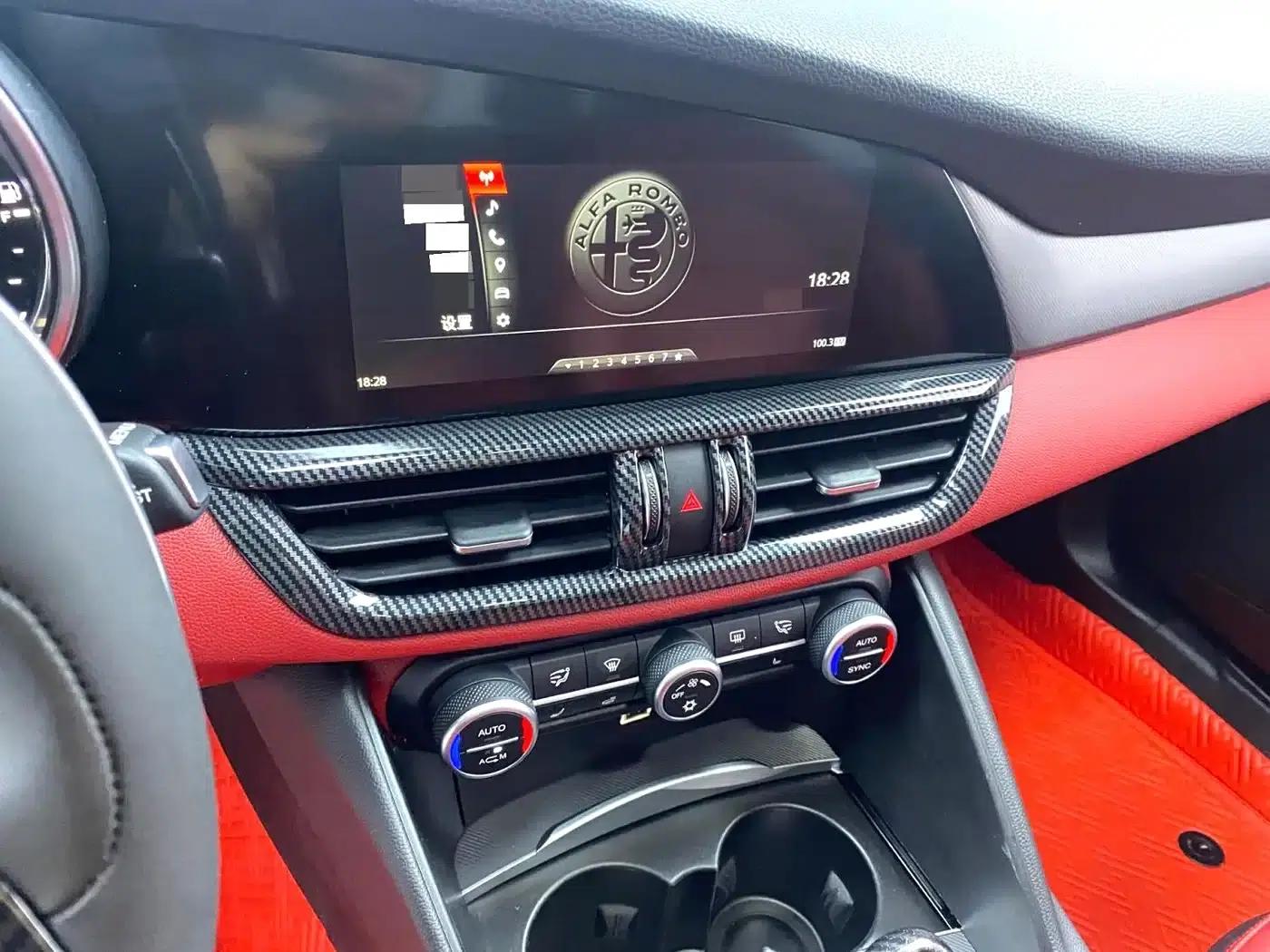 Giulia Juliet 2017 2.0T 280HP Luxury Sport Edition — миниатюра 6