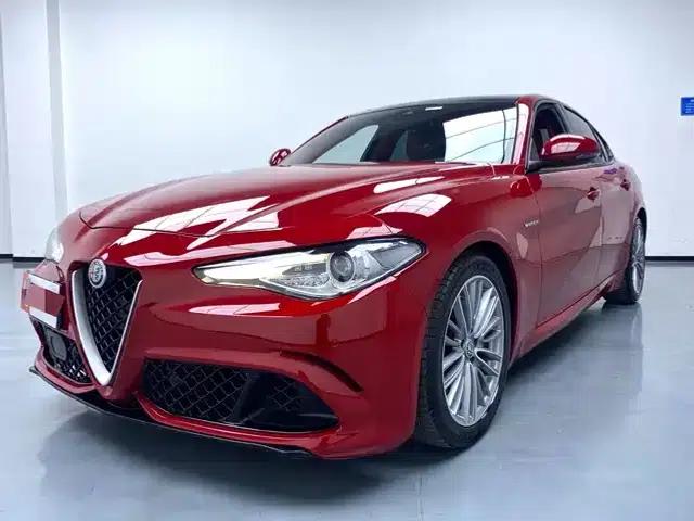 Giulia Juliet 2017 2.0T 280HP Luxury Sport Edition